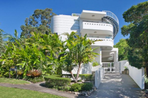 Artis, Noosa Heads